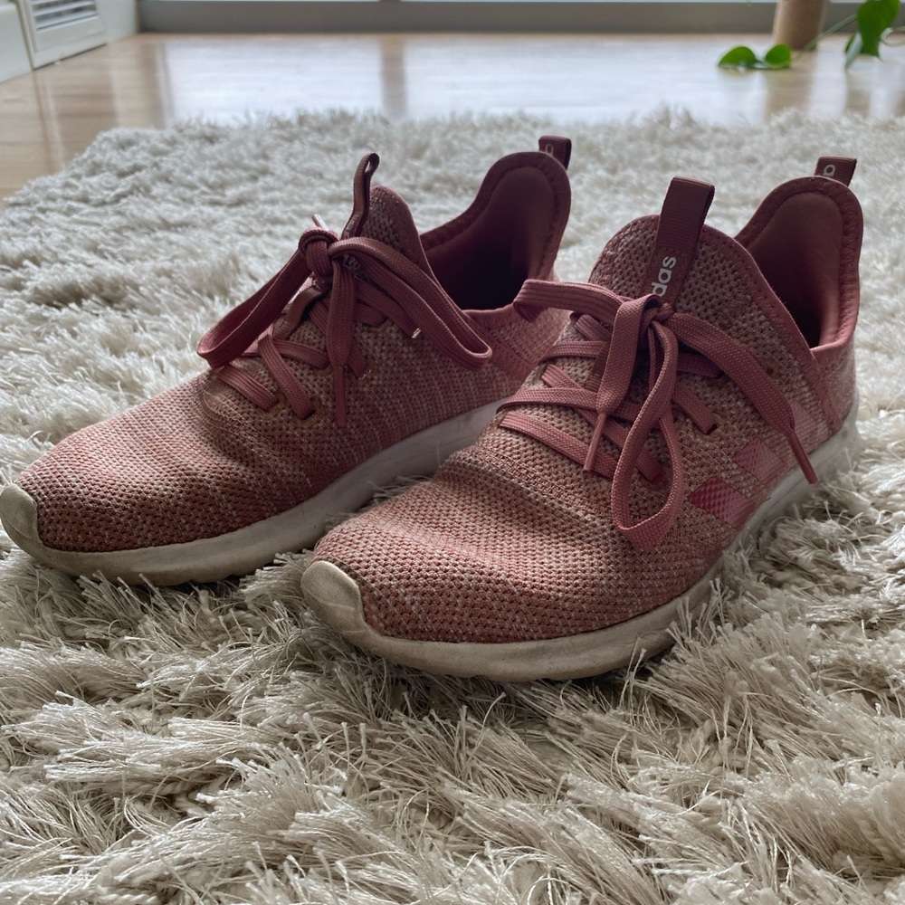 ✨Addidas Pink Tennis Shoes✨